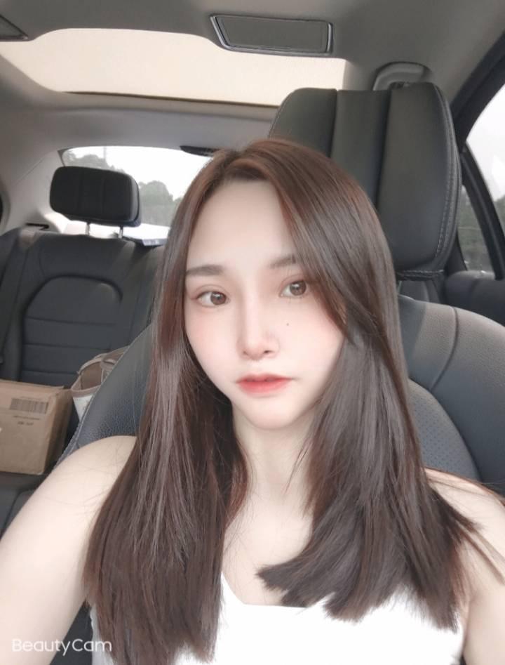 才下海的十多岁小女生